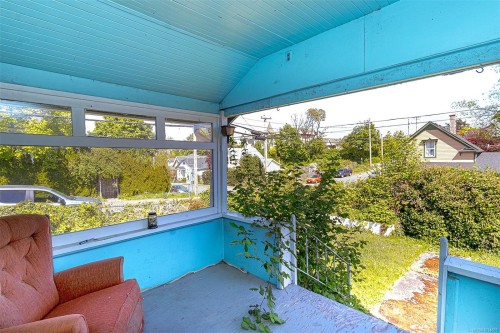 9892 Maple St, Chemainus, BC 