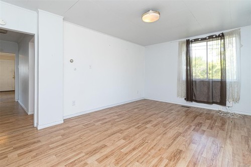 9892 Maple St, Chemainus, BC 