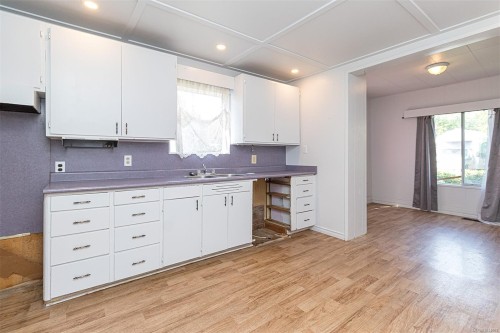 9892 Maple St, Chemainus, BC 