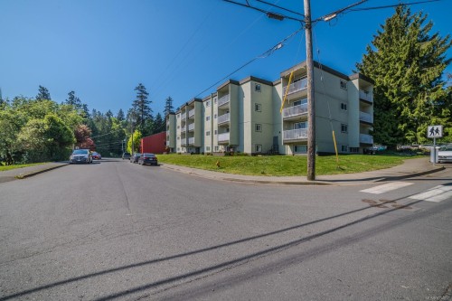 103-3040 Pine St, Chemainus, BC - Outdoor