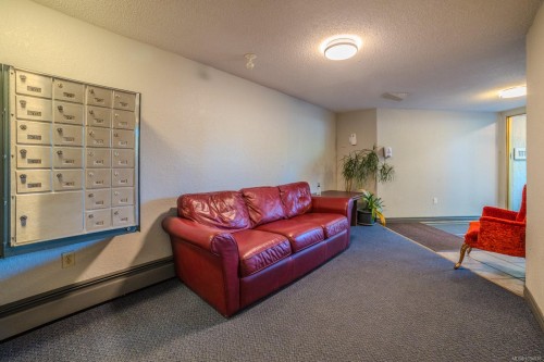 103-3040 Pine St, Chemainus, BC - Indoor