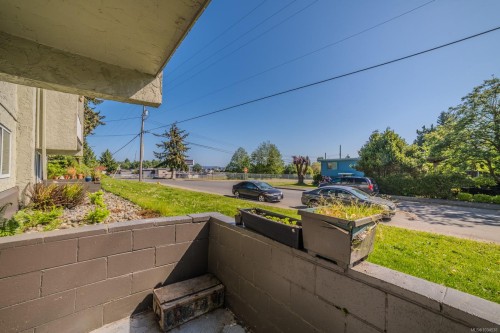 103-3040 Pine St, Chemainus, BC - Outdoor