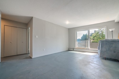 103-3040 Pine St, Chemainus, BC - Indoor