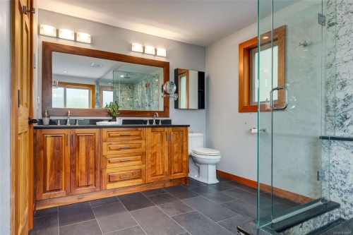1765 Paul'S Pl, Qualicum Beach, BC 