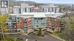 77 GOVERNORS Road Unit# 602  Hamilton, ON L9H 7N8