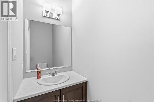 39 Muirfield Drive, St. Thomas, ON - Indoor Photo Showing Bathroom