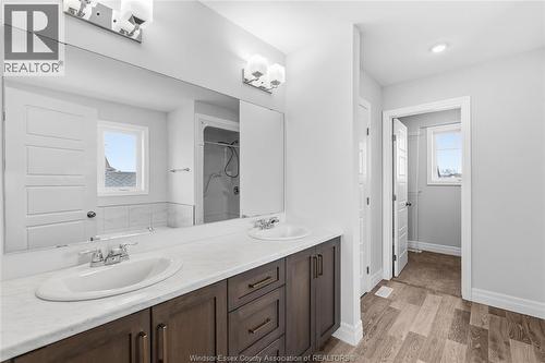 39 Muirfield Drive, St. Thomas, ON - Indoor Photo Showing Bathroom