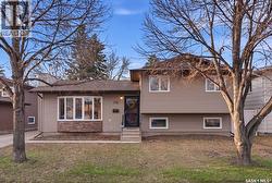 174 Rao CRESCENT  Saskatoon, SK S7K 6V9
