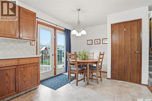 174 Rao Crescent, Saskatoon, SK - Indoor Photo Showing Dining Room