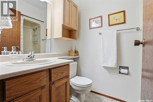 174 Rao Crescent, Saskatoon, SK - Indoor Photo Showing Bathroom