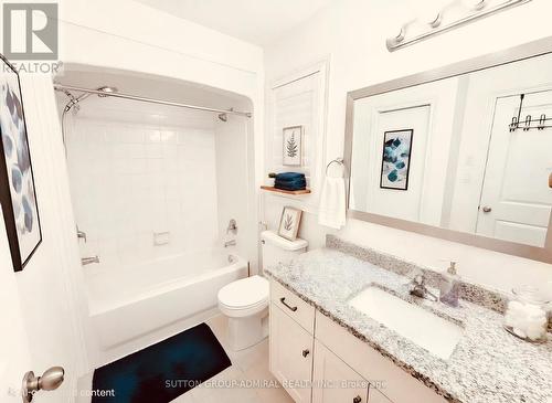 14 Crossbridge Avenue, Kitchener, ON - Indoor Photo Showing Bathroom