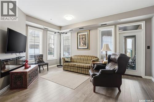 104 4891 Trinity Lane, Regina, SK - Indoor Photo Showing Living Room