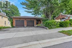 165 PARK ROW Woodstock (Woodstock - South), ON N4S 1V9