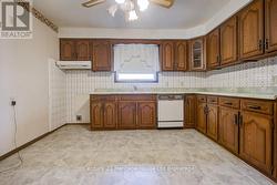 LARGE EAT-IN KITCHEN - 