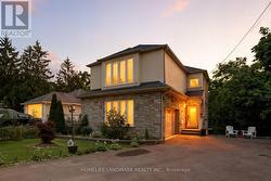 38 WOODROW STREET St. Catharines, ON L2P 2A2