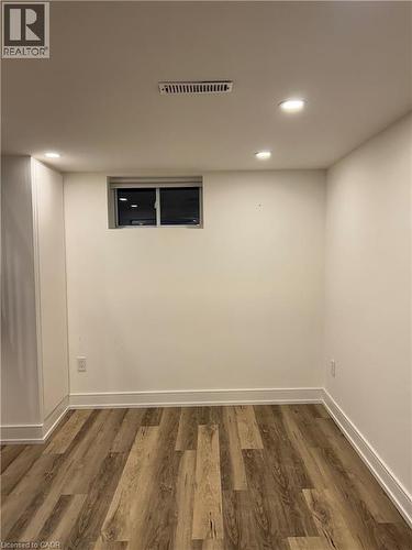 35 BARNESDALE Avenue N Unit# BASEMENT , Hamilton, Ontario L8L 6R7 2