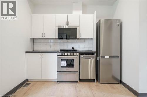 32 Britannia Avenue, Hamilton, ON - Indoor Photo Showing Kitchen With Stainless Steel Kitchen