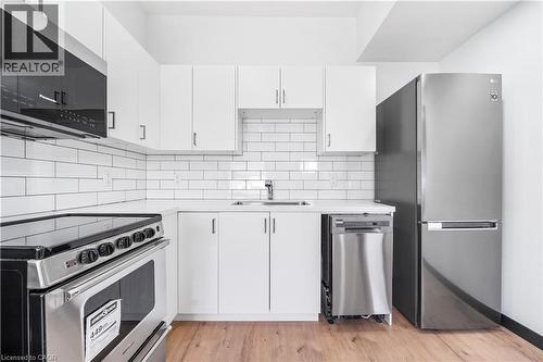 32 Britannia Avenue, Hamilton, ON - Indoor Photo Showing Kitchen With Stainless Steel Kitchen With Upgraded Kitchen