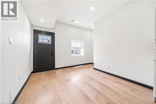 32 Britannia Avenue, Hamilton, ON - Indoor Photo Showing Other Room