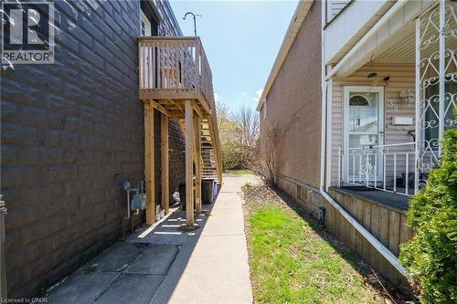 32 Britannia Avenue, Hamilton, ON - Outdoor