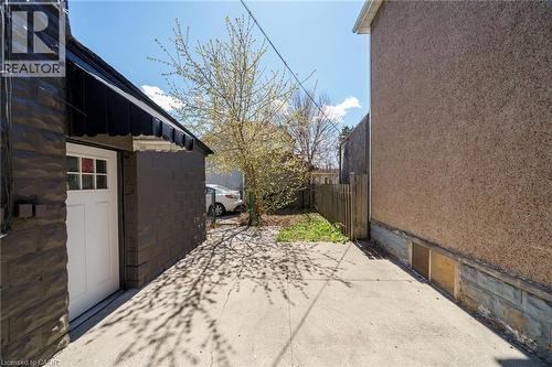 32 Britannia Avenue, Hamilton, ON - Outdoor