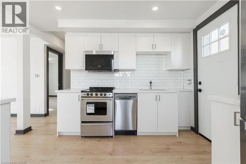 32 Britannia Avenue, Hamilton, ON - Indoor Photo Showing Kitchen With Stainless Steel Kitchen With Upgraded Kitchen