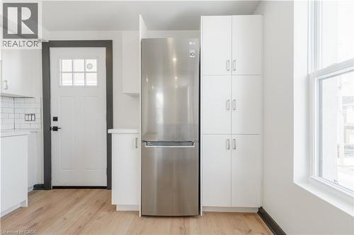 32 Britannia Avenue, Hamilton, ON - Indoor Photo Showing Other Room
