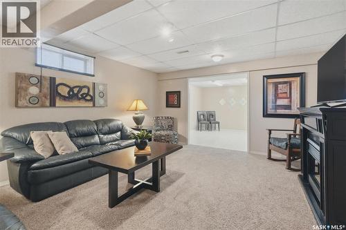 227 Brightwater Way, Saskatoon, SK - Indoor Photo Showing Living Room