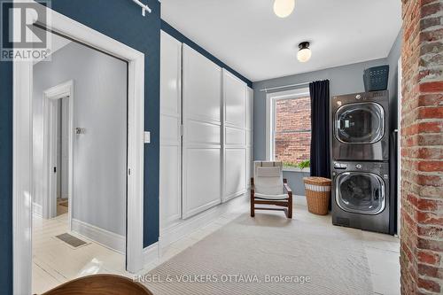 59 Bell Street N, Ottawa, ON - Indoor Photo Showing Laundry Room