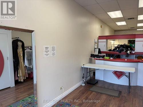 6 - 4033 New Street, Burlington, ON 