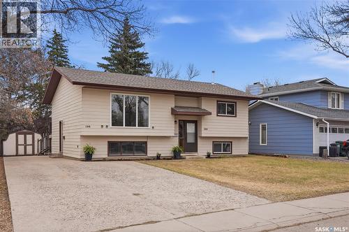 206 & 208 Coppermine Crescent, Saskatoon, SK - Outdoor