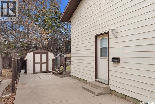 206 & 208 Coppermine Crescent, Saskatoon, SK - Outdoor With Exterior