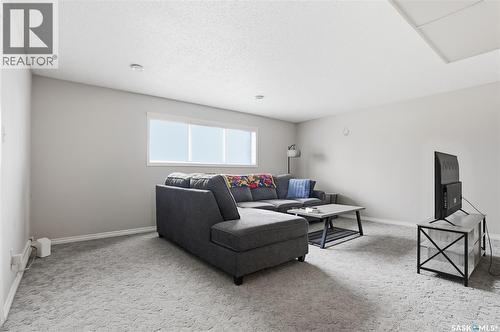 206 & 208 Coppermine Crescent, Saskatoon, SK - Indoor