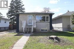 1436 Aberdeen STREET  Regina, SK S4T 5K4