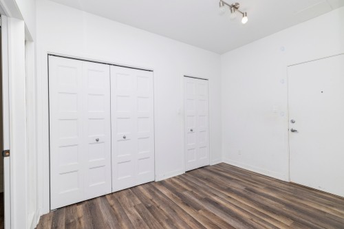 Hall d'entrée/Vestibule - 806-740 Av. Victoria, Saint-Lambert, QC - Indoor Photo Showing Other Room