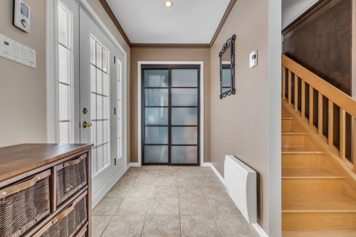 Hall d'entrée/Vestibule - 12 Rue Du Sumac, Beaupré, QC - Indoor Photo Showing Other Room