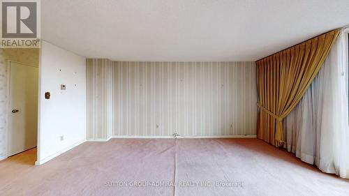 1011 - 80 Inverlochy Boulevard, Markham, ON - Indoor Photo Showing Other Room