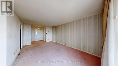 1011 - 80 Inverlochy Boulevard, Markham, ON - Indoor Photo Showing Other Room