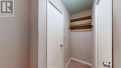 1011 - 80 Inverlochy Boulevard, Markham, ON - Indoor Photo Showing Other Room
