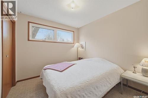 2501 Arlington Avenue, Saskatoon, SK - Indoor Photo Showing Bedroom