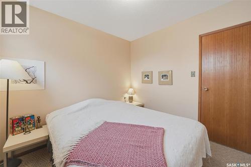 2501 Arlington Avenue, Saskatoon, SK - Indoor Photo Showing Bedroom