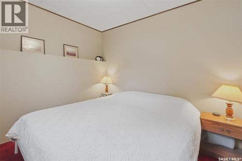 2501 Arlington Avenue, Saskatoon, SK - Indoor Photo Showing Bedroom