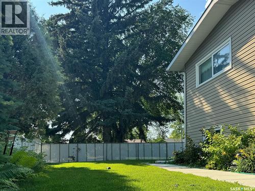 2501 Arlington Avenue, Saskatoon, SK - Outdoor
