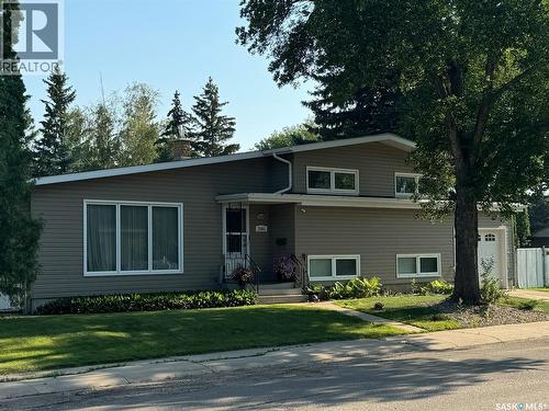 2501 Arlington Avenue, Saskatoon, SK - Outdoor With Facade