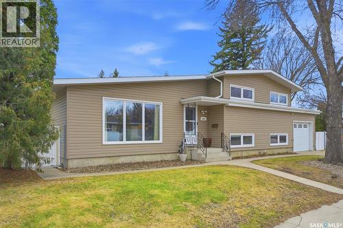 2501 Arlington Avenue, Saskatoon, SK - Outdoor