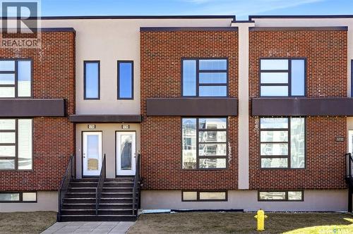 5734 Glide Crescent, Regina, SK - Outdoor With Facade
