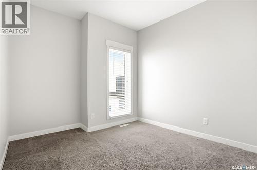 5734 Glide Crescent, Regina, SK - Indoor Photo Showing Other Room