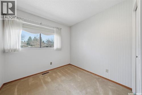 3 425 Pinehouse Drive, Saskatoon, SK - Indoor Photo Showing Other Room