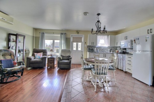 Vue d'ensemble - 781 Av. Létourneau, Amos, QC - Indoor