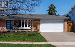 475 SUNSET DRIVE  Oakville, ON L6L 3N3
